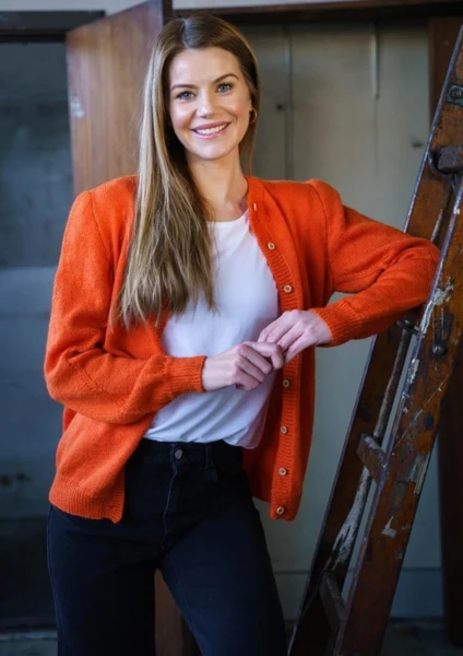 1796 Cardigan med hulrækker på ærmerne