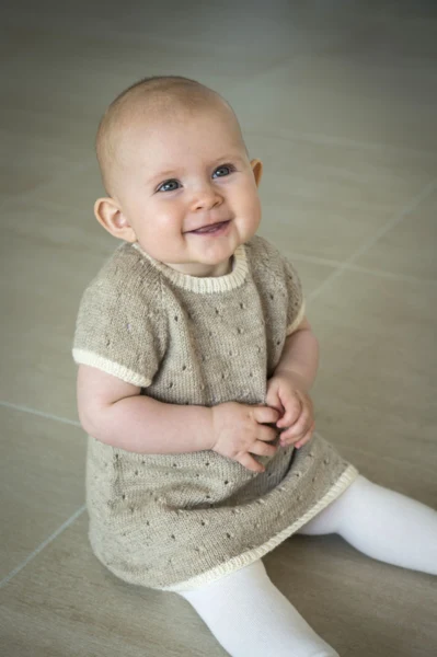 2015-1-127 Kjole med prikker