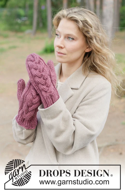 261-22 Thistle Twist Mittens by DROPS Design