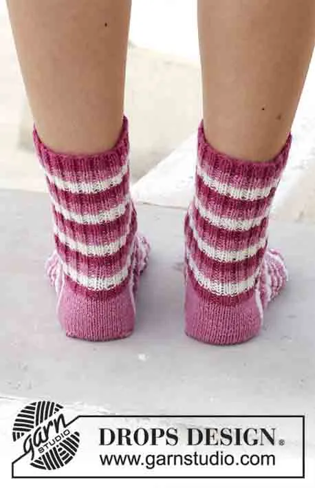 189-28 Cherry Waves by DROPS Design