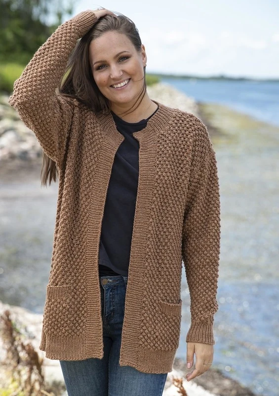 1754 Cardigan i Brombærmønster