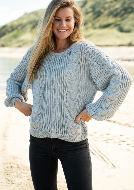 1809 Sweater med fletning