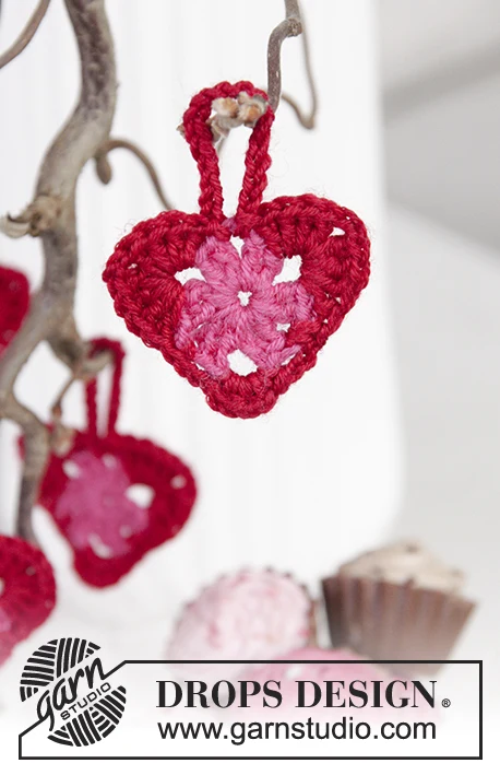 0-1359 Be Still My Heart by DROPS Design