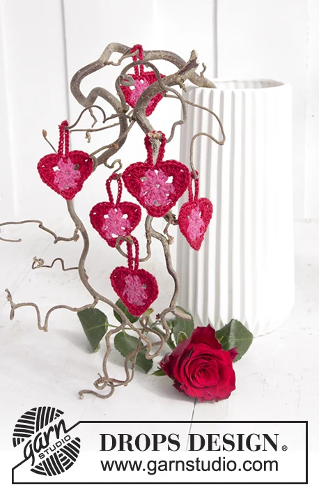 0-1359 Be Still My Heart by DROPS Design