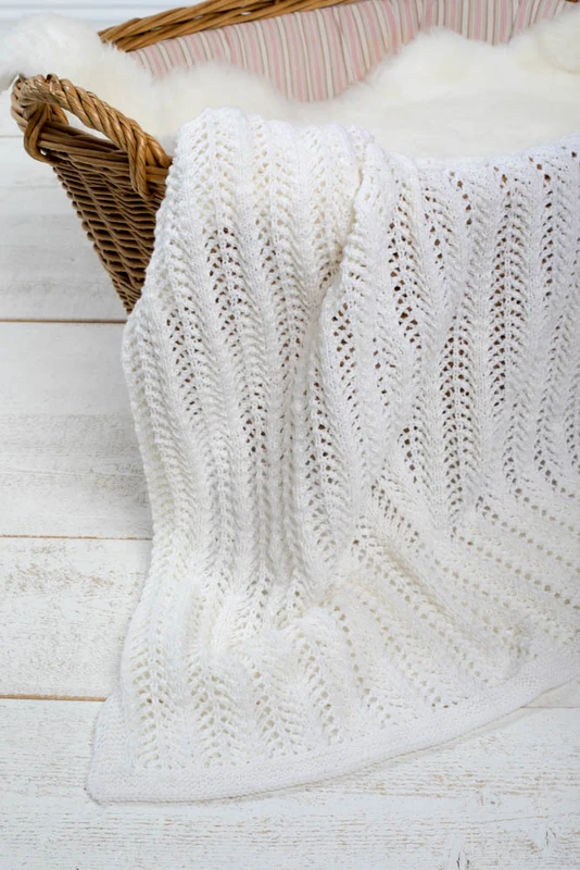 DG422-01 Millian & Milla Hentesett