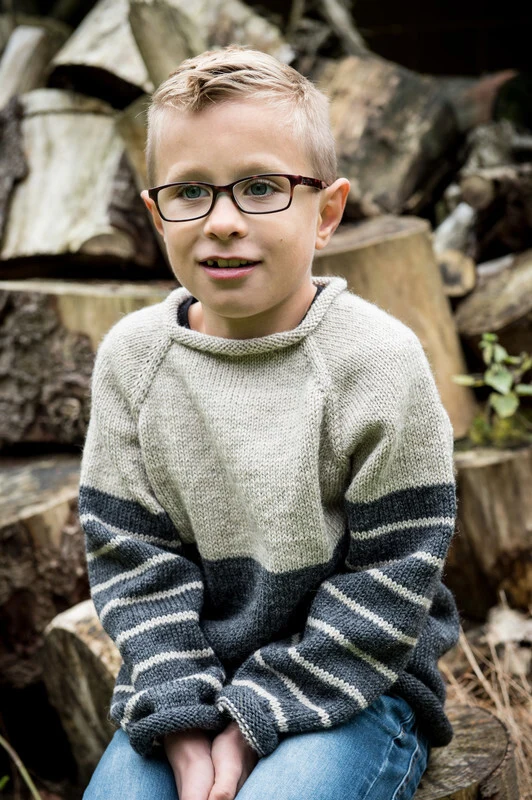 128-1 - TO-FARVET SWEATER