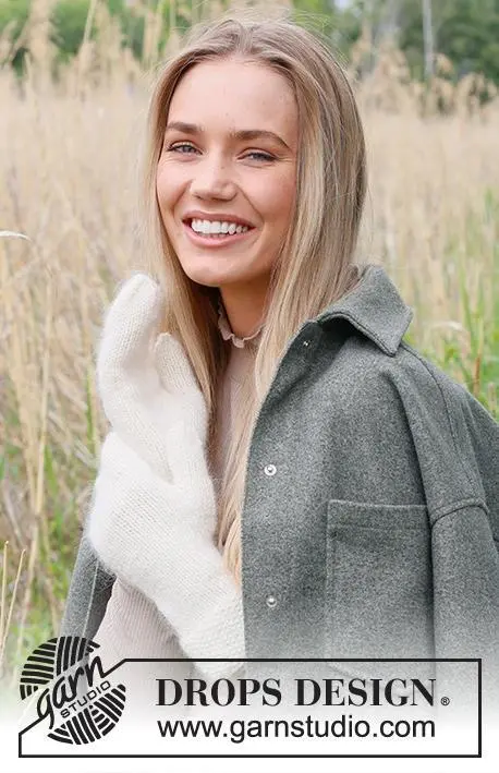 234-58 Winter Spirit Mittens by DROPS Design