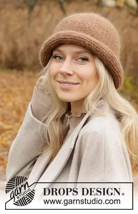 234-80 In a Nutshell Hat by DROPS Design