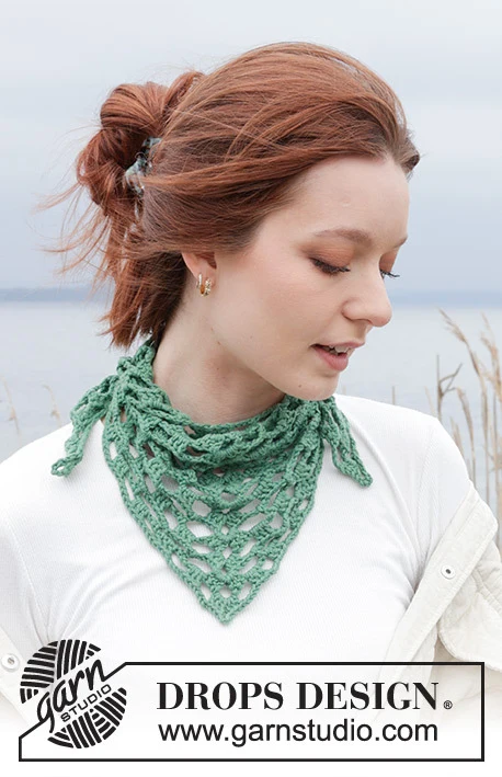242-4 Garden Cobbles Shawl by DROPS Design
