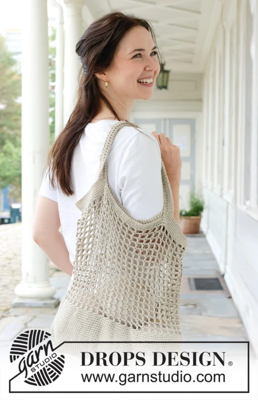 256-12 Boho Breeze Bag by DROPS Design