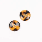 DROPS Imiteret Horn (Skildpadde), Knap, 20 mm (nr. 715)