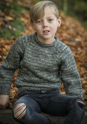 136-7 Meleret Drengetrøje