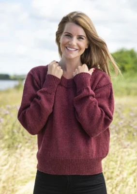 1755 Sweater med Bred Dobbelt Halskant og Læg på Ærmerne