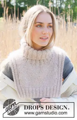 234-40 Vilda Neck Warmer by DROPS Design